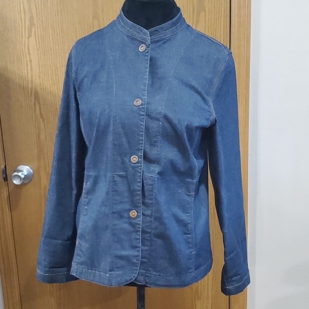 Eileen fisher denim shirt jacket medium wash snap front